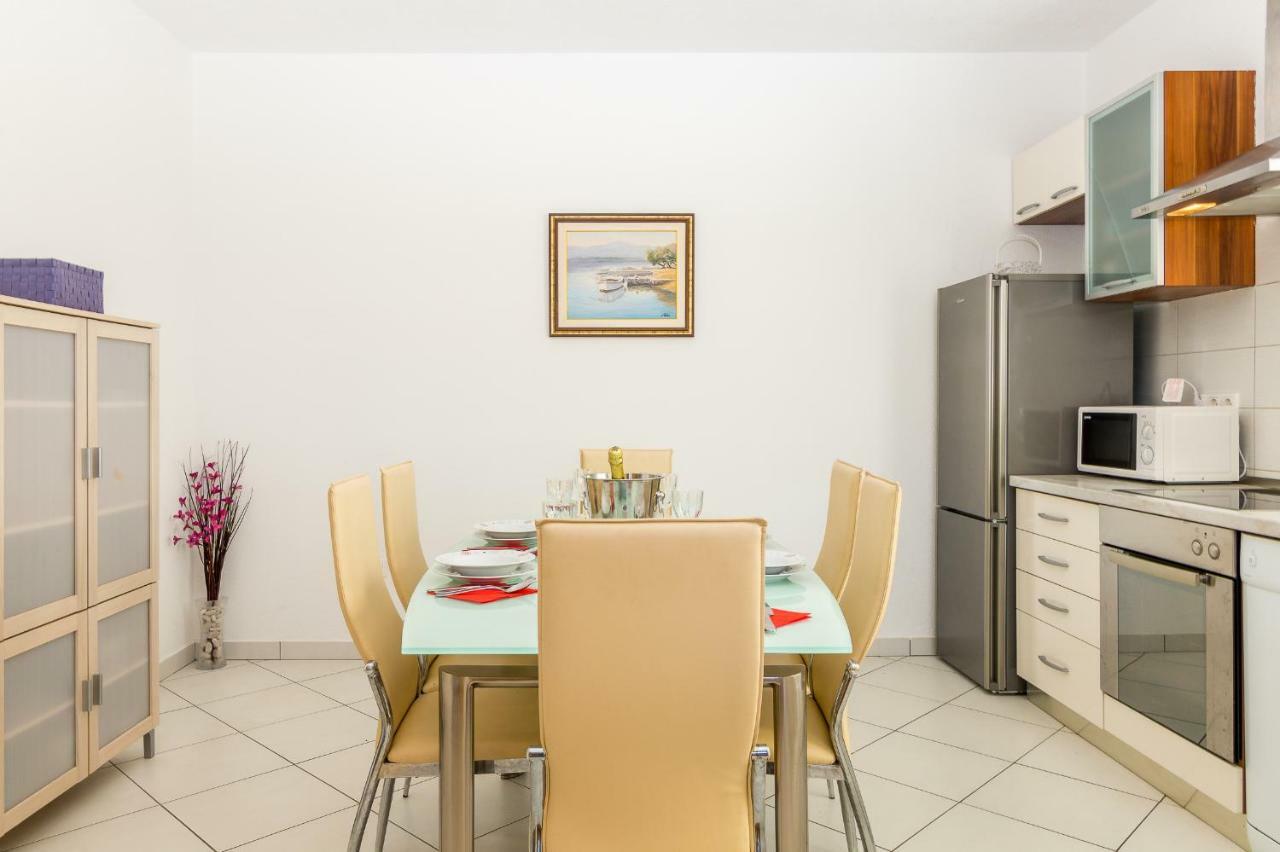 Apartment Dominik Trogir Zewnętrze zdjęcie