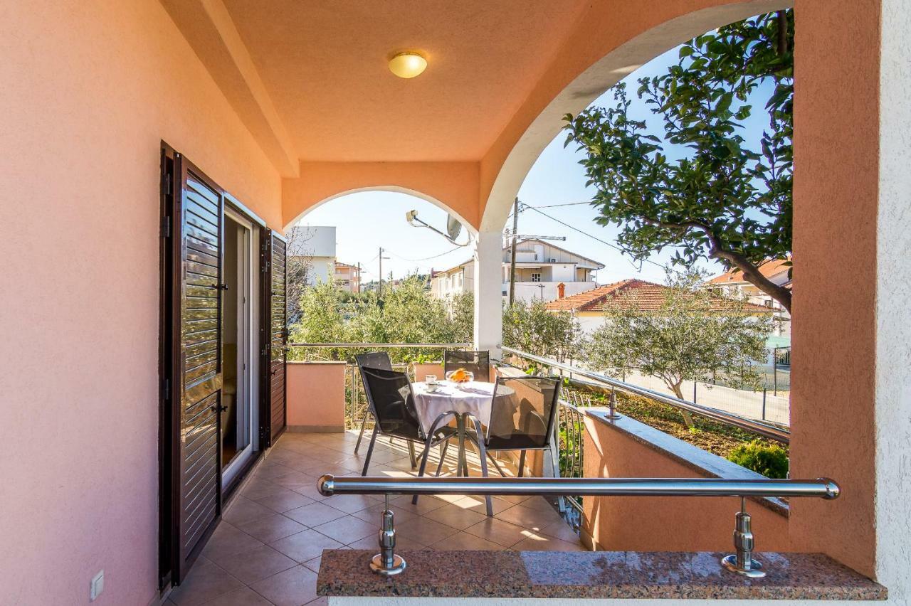 Apartment Dominik Trogir Zewnętrze zdjęcie